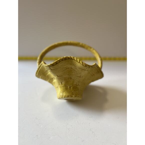 Vintage Ceramic Basket Yellow Weave With Handle Easter 1978 Nowells - Picture 7 of 16